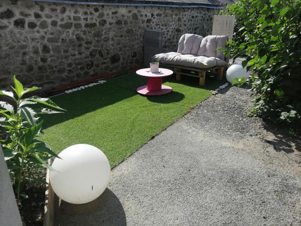 Le Logis Du Bourgneuf Charmante Petite Maison Villa Le Bourgneuf-la-Foret ภายนอก รูปภาพ